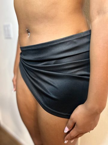 Simply Powerful 2 Piece Metal Rings Swimsuit (BLACK)